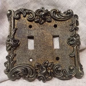 VINTAGE AMERICAN TACK & HARDWARE CO Floral light switch plate cover double